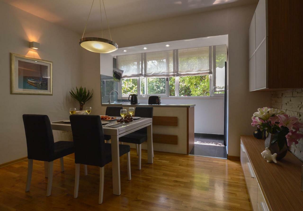 Kolombo Lux Apartment Σπλιτ Εξωτερικό φωτογραφία
