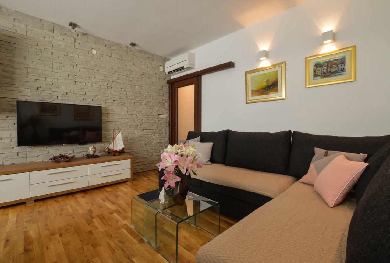 Kolombo Lux Apartment Σπλιτ Εξωτερικό φωτογραφία